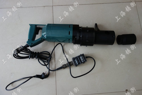 電動定扭矩扳手