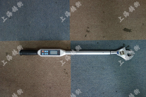 ���@Ť������