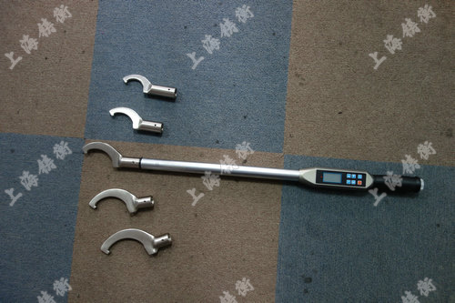   ���@Ť������