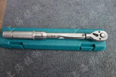 320ţ�ײ��P��A(y��)��ʽŤ������