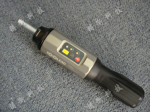 ���@Ť������