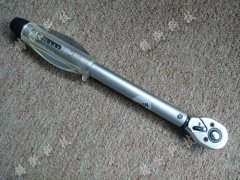 2000n.m�A��ʽŤ������